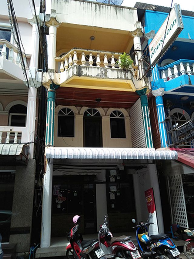 6A60098 ให้เช่าอาคารพาณิชย์ 3 ชั้น 1 คูหา ราคาเช่าเดือนละ 50,000 บาท