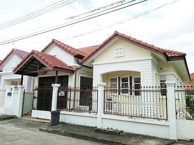 6A90672 ให้เช่าทาวน์เฮาส์ชั้นเดียว 3 ห้องนอน 2 ห้องน้ำ ราคา 15,000 บาท