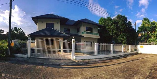 6C90254 ขายบ้านเดียว 2 ชั้น  4 ห้องนอน 4 ห้องน้ำ มีพื้นที่ 65  ตร.ว.