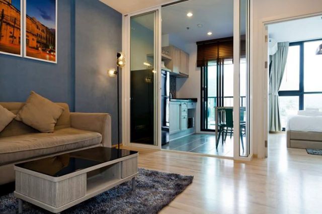 6A100845 ให้เช่าคอนโดหรูใจกลางเมือง ตกแต่งสวยพร้อมเฟอร์นิเจอร์ครบครัน