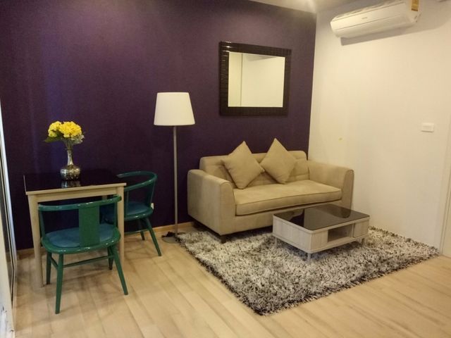 6A100846 ให้เช่าคอนโดหรูใจกลางเมือง 1 นอน 1 น้ำ เดือนละ 20,000 บ.