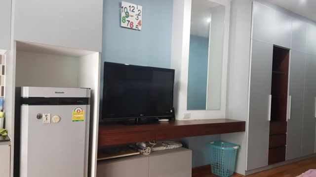 6A100852 ให้เช่าคอนโดบรรยากาศร่มรื่น เงียบสงบ ระเบียงหลังห้องเป็นวิวภูเขา.