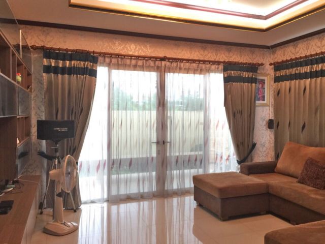 6C110306 ขายบ้านเดี่ยว 2 ชั้นหรูหรา พื้นที่กว้างขวางพร้อมเฟอร์นิเจอร์ครบครัน.