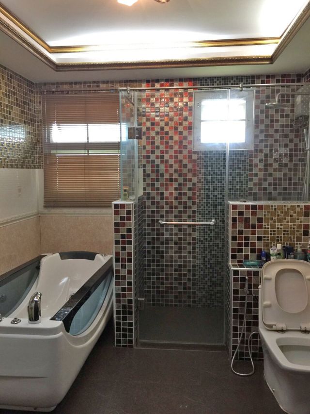 6C110306 ขายบ้านเดี่ยว 2 ชั้นหรูหรา พื้นที่กว้างขวางพร้อมเฟอร์นิเจอร์ครบครัน.