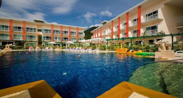 6C50010 ขายโรงแรม ราคา 500 ล้านบาท มีสระว่ายน้ำกลางแจ้ง ห้องทุกห้องสว่างสดใส