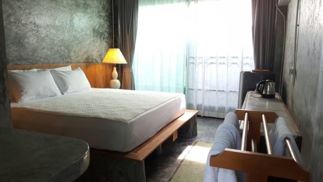 ขายบ้าน 3หลัง พร้อมที่ดินสร้างสระว่ายน้ำ 3 holiday house for sale is on Phuket