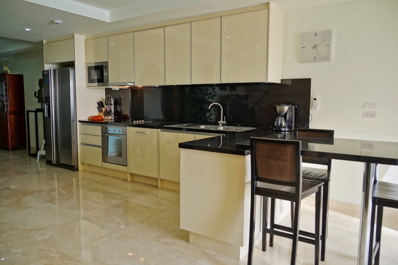 6A70076 ให้เช่าอพาร์ทเม้นหรูมีความสะดวกสบายพร้อมเฟอร์นิเจอร์ครบครันพร้อมอยู่