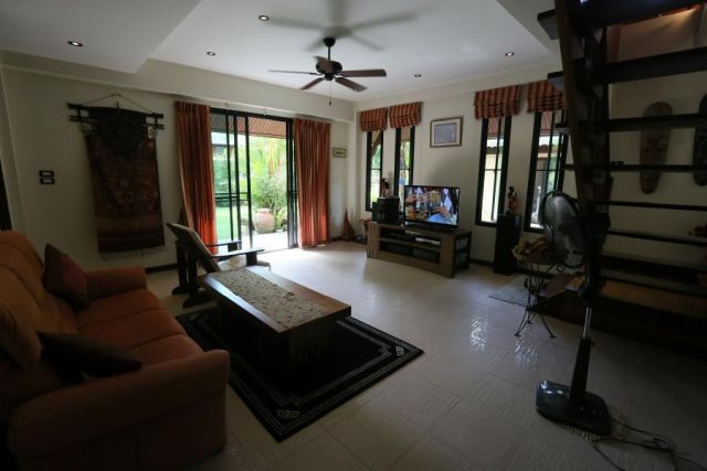 ขายบ้านตกแต่งแล้ว พร้อมเฟอร์นิเจอร์ และเครื่องใช้ไฟฟ้า บรรยากาศดี เงียบสงบ