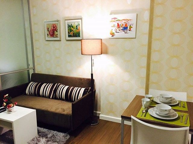 6A111214 ให้เช่าคอนโดมิเนียม ชั้น 6 มี 1 ห้องนอน 1 ห้องน้ำ ใกล้ตลาดสดกะทู้