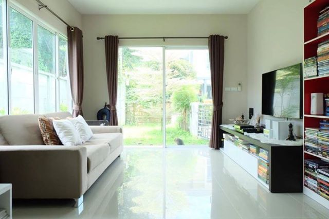 6A111230 ให้เช่าบ้านเดี่ยว 2 ชั้น 3 นอน 2 น้ำ พร้อมเฟอร์นิเจอร์ครบครัน.