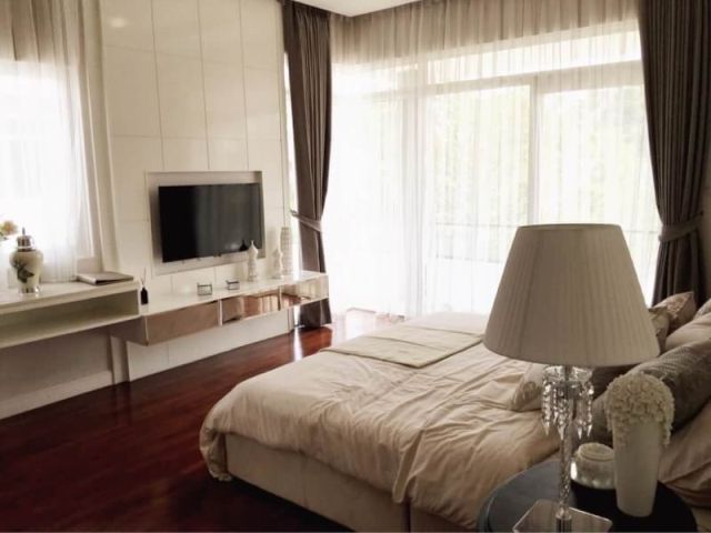 ขายบ้านเดี่ยวพร้อมเฟอร์ครบชุด ขายถูกกว่าราคาที่ซื้อมาจากโครงการ เกาะแก้ว