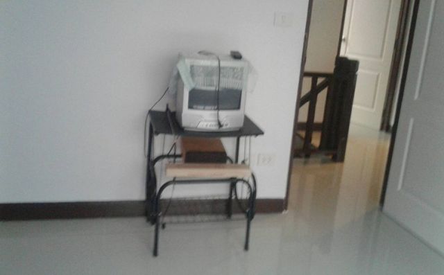 6A90574 ให้เช่าทาวน์เฮาส์ 2 ชั้น 3 ห้องนอน 2 ห้องน้ำ ใกล้โรงพยาบาลสิริโรจน์