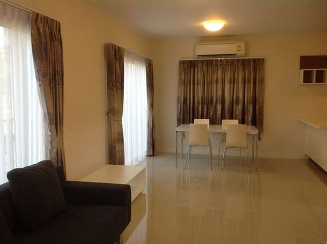 6A111257 ให้เช่าบ้านเดี่ยวสองชั้น 3 ห้องนอน 2 ห้องน้ำ พื้นที่ 38 ตรว.