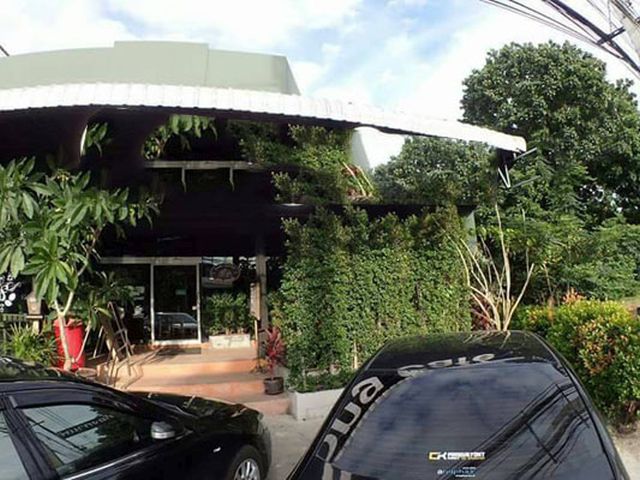 6C90255 ขายอาคารพาณิชย์ 2ชั้น  4  ห้องนอน 7 ห้องน้ำ มีพื้นที่  102  ตร.ว.