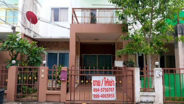 6A120391 ให้เช่าทาวเฮ้าสองชั้น 3ห้องนอน 3ห้องน้ำ 10000 บาทต่อเดือน