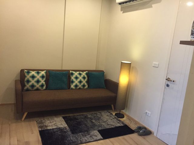 6A111261 ให้เช่าคอนโด The Base Downtown condo 1 ห้องนอน 1 ห้องน้ำ