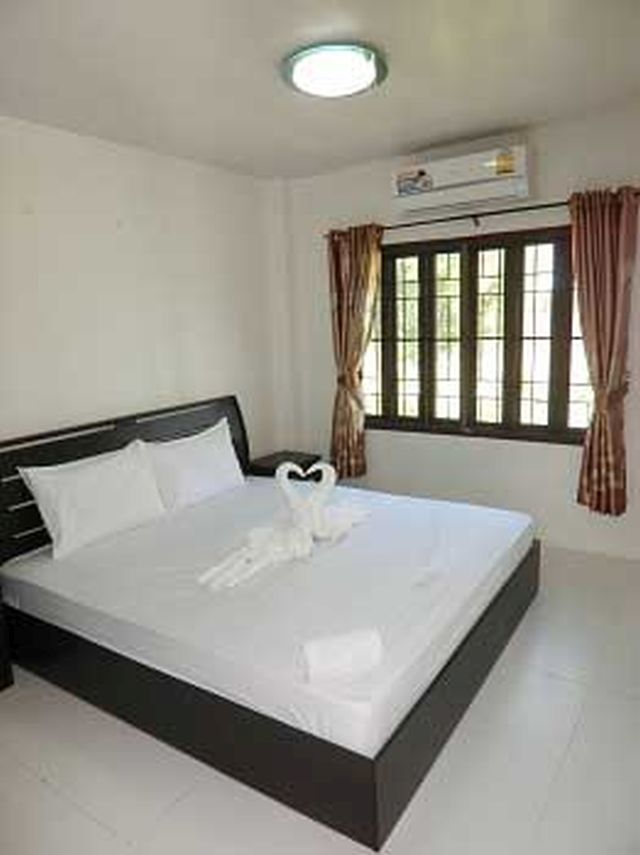 บ้านแฝดเช่า ให้เช่าบ้านแฝด รหัส 6A80347 มี 4 ห้องนอน 2 ห้องน้ำ ราคา 18,000 บาท