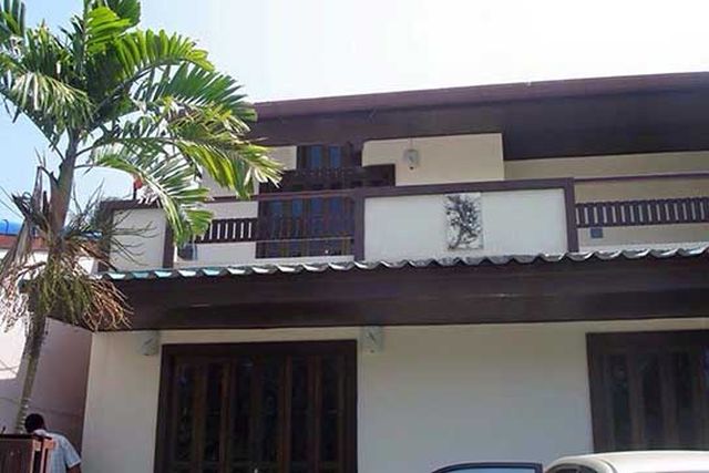 บ้านแฝดเช่า ให้เช่าบ้านแฝด รหัส 6A80347 มี 4 ห้องนอน 2 ห้องน้ำ ราคา 18,000 บาท