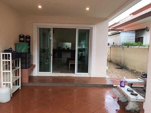 ให้เช่าทาวน์เฮาส์ รหัส 6A40275 มี 2 ห้องนอน 2 ห้องน้ำ ราคา 10,000 บาทต่อเดือน