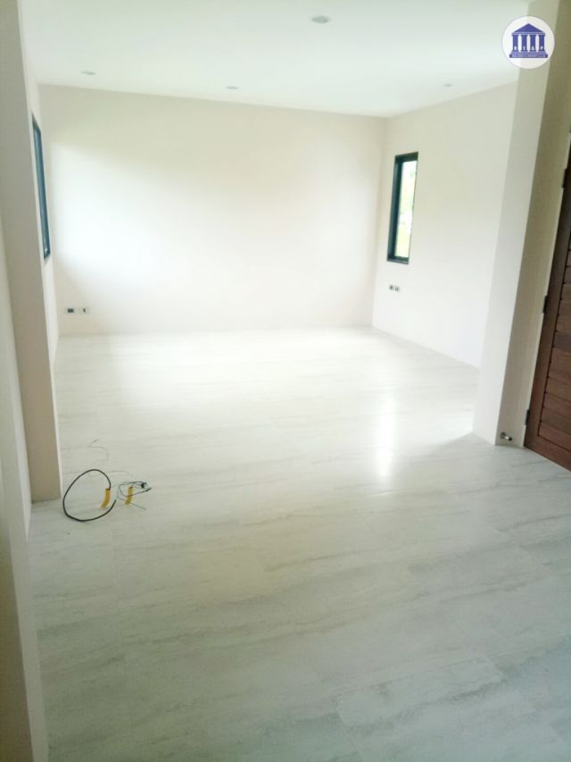 ขายบ้านพร้อมที่ดินเยอะสุด 166 ตรว. แกรนด์โบ๊ท พลาซ่า บ้านใหม่ไม่เคยเข้าอยู่