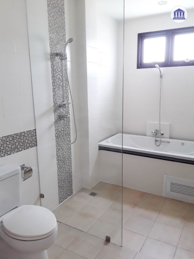 ขายบ้านพร้อมที่ดินเยอะสุด 166 ตรว. แกรนด์โบ๊ท พลาซ่า บ้านใหม่ไม่เคยเข้าอยู่