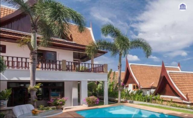 ขาย Pool Villa Thai Style ทำเลป่าตอง สไตล์รีสอร์ท ฟรีเฟอร์นิเจอร์ทุกชิ้นในภาพ