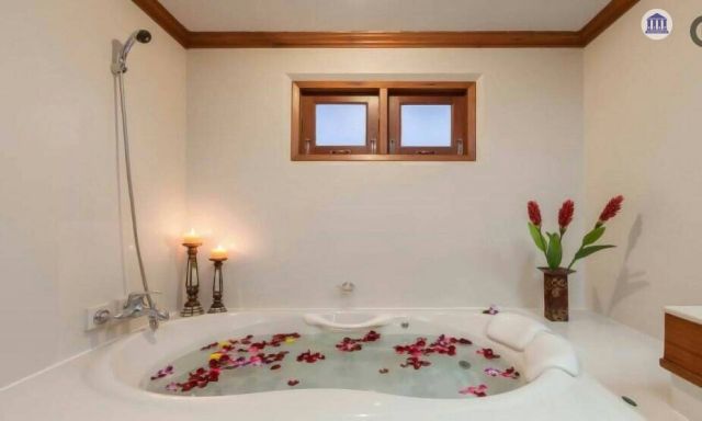 ขาย Pool Villa Thai Style ทำเลป่าตอง สไตล์รีสอร์ท ฟรีเฟอร์นิเจอร์ทุกชิ้นในภาพ