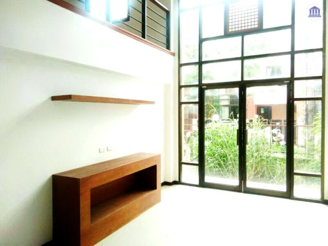 ขายด่วนๆ ทาวน์โฮม 3 ชั้น ไม่เคยเข้าอยู่ ใกล้วัดฉลอง โครงการ The Banyan Villa