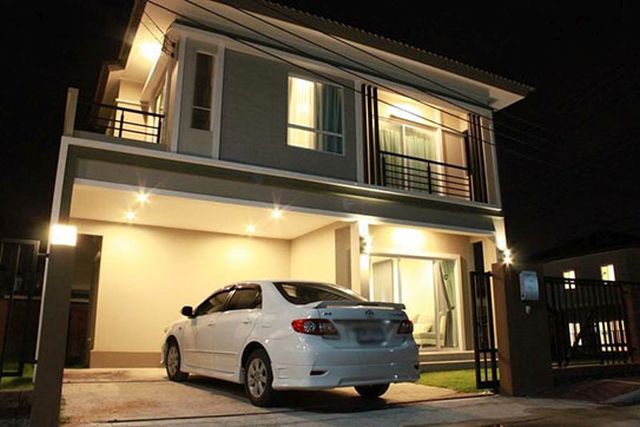 6A111286 ให้เช่าบ้านเดี่ยวสองชั้น 3 ห้องนอน 2 ห้องน้ำ ราคา 37,000 บาท