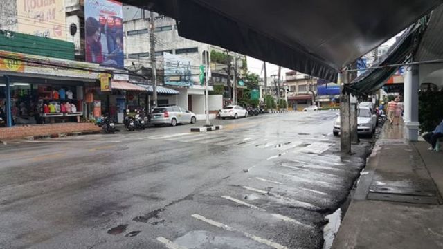 6A100925 ให้เช่าอาคารพาณิชย์ มี 2 ห้อง เนื้อที่ 158.4 ตรม.