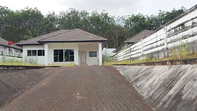 6A40137 ให้เช่าบ้านเดี่ยวชั้นเดียว 3 ห้องนอน 2 ห้องน้ำ พื้นที่ 159 ตร.ว.