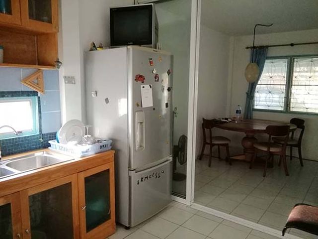 6A90709 ให้เช่าบ้านแฝดชั้นเดียว 2 ห้องนอน 1 ห้องน้ำ พื้นที่ 35 ตร.ว.