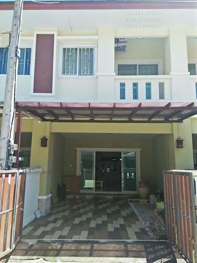 6A90712 ให้เช่าทาวน์เฮ้าส์ 2 ชั้น พื้นที่ 18 ตารางวา มี 2 ห้องนอน  2 ห้องน้ำ