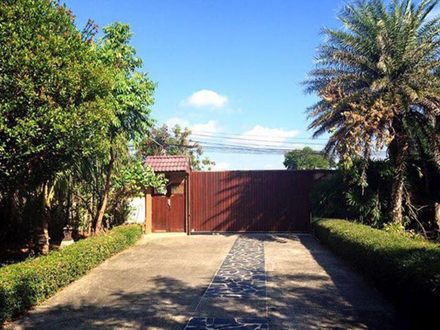 6C110308 ขาย บ้านสวน ร่มรื่น บรรยากาศเป็นส่วนตัว 3 ห้องนอน