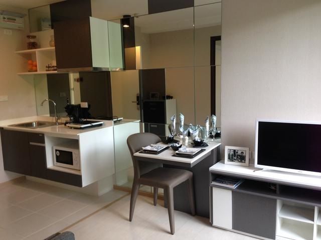 6A110073 ให้เช่าคอนโดมิเนียม อยู่ชั้น 2 มี 1 ห้องนอน 1 ห้องน้ำ เนื้อที่ 29 ตรม.