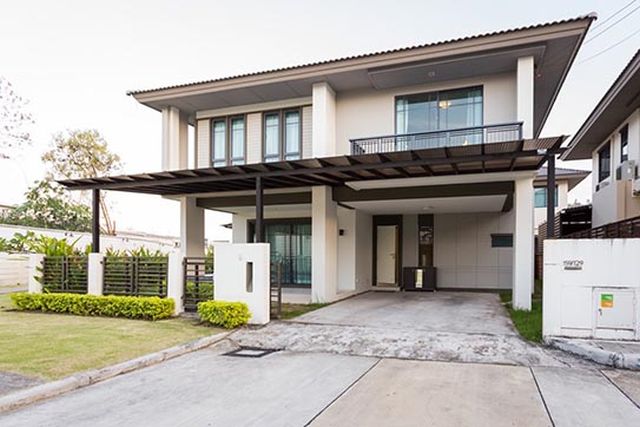 6C110307 ขายบ้านเดี่ยวสองชั้น 3 ห้องนอน 3 ห้องน้ำ ราคา 9.2 ล้านบาท