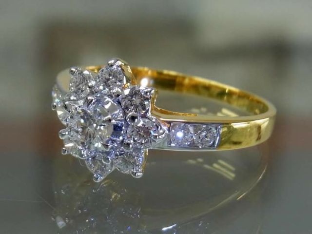 แหวนเพชรแท้ดอกพิกุล ห้างเพชรกาญจน์