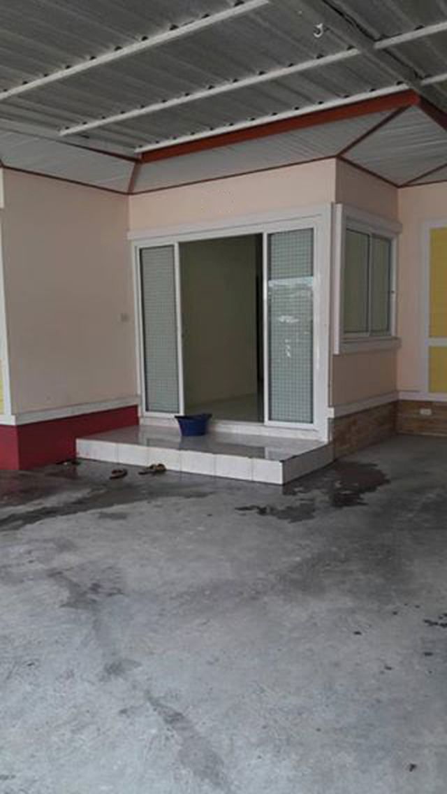 6A100930 ให้เช่าบ้านแฝดชั้นเดียว 2 ห้องนอน 1 ห้องน้ำ พื้นที่ 23 ตรว.