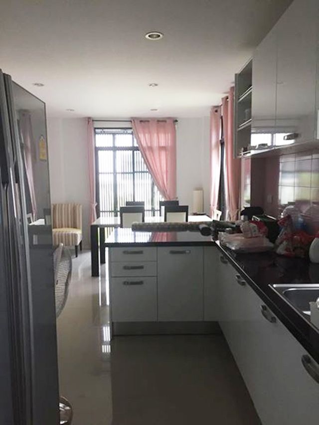 6A111317 ให้เช่าบ้านเดี่ยวสองชั้น 4 ห้องนอน 3 ห้องน้ำ พื้นที่ 60 ตรว.