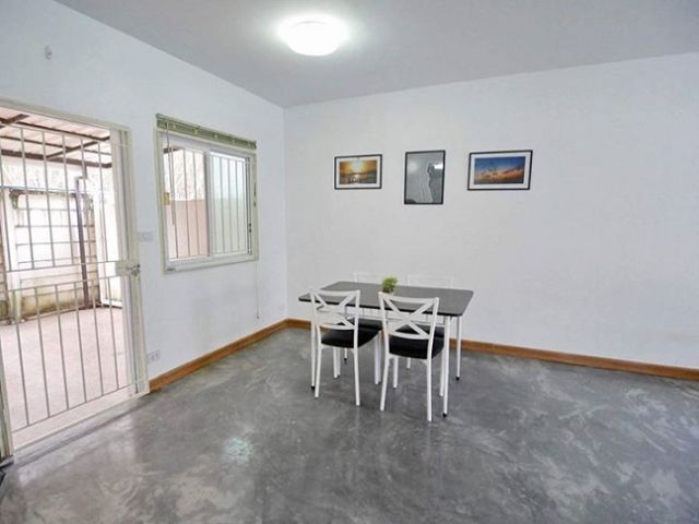 6A90740 ให้เช่าทาวน์เฮ้าส์ 2 ชั้น 3 ห้องนอน 2 ห้องน้ำ พื้นที่ 35 ตรว.