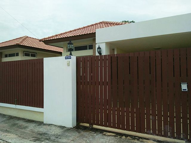 6A90744 ให้เช่าบ้านแฝดชั้นเดียว 3 ห้องนอน 2 ห้องน้ำ พื้นที่ 28 ตรว.