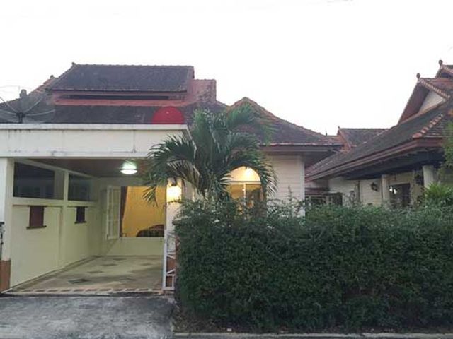 6A111326 ให้เช่าบ้านแฝดชั้นเดียว 2 ห้องนอน 1 ห้องน้ำ ให้เช่าเดือนละ 13,500 บาท