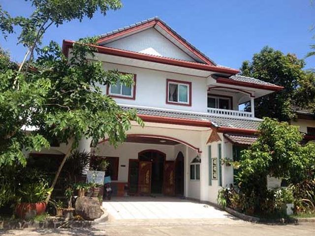 6A90747 ให้เช่าบ้านเดี่ยวสองชั้น 6 ห้องนอน 4 ห้องน้ำ ราคาเช่าเดือนละ 38,000 บาท