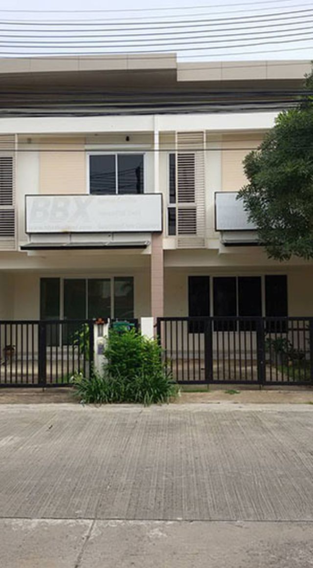 6A100970 ให้เช่าโฮมออฟฟิต 2 ชั้น 3 ห้องนอน 2 ห้องน้ำ ราคา 25,000 บาทต่อเดือน