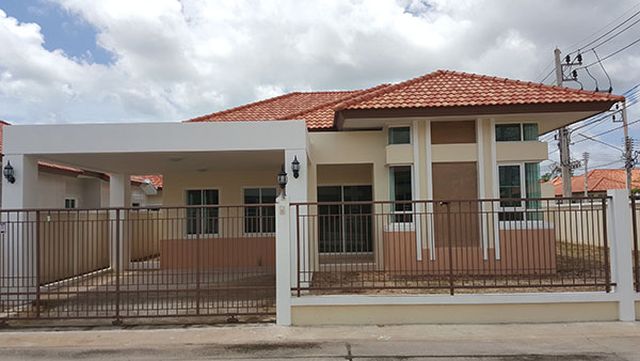 6A90166 ให้เช่าบ้านเดี่ยวชั้นเดียวพื้นที่กว้างขวาง 3 ห้องนอน 2 ห้องน้ำ