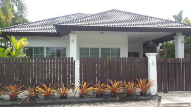 6A120420 ให้เช่าบ้านเดี่ยวในโคงการ 3 ห้องนอน 2 ห้องน้ำ เดือนละ 20,000 บาท