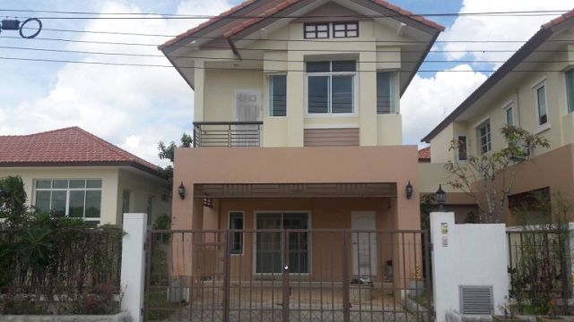 6A120423 ให้เช่าบ้านเดี่ยว 2 ชั้น 3 ห้องนอน 2 ห้องน้ำ พื้นที่ 50 ตรว.