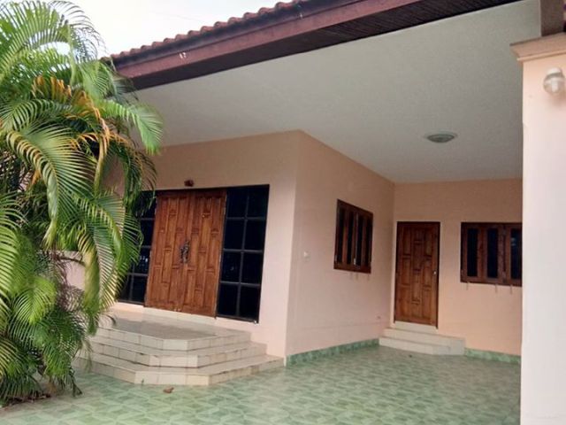 6A120434 ให้เช่าบ้านเดี่ยวชั้นเดียว 3 ห้องนอน 2 ห้องน้ำ เดือนละ 10,000 บ.