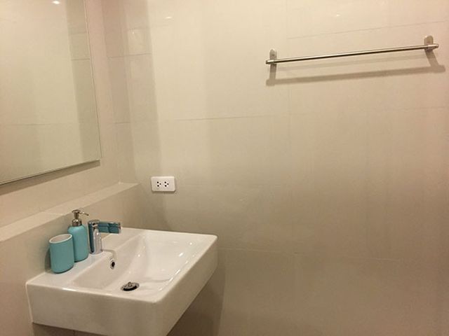 6A101018 ให้เช่าคอนโด The Base Uptown พื้นที่ 32 ตร.ม. 1 ห้องนอน 1 ห้องน้ำ