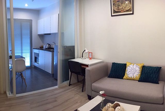 6A101018 ให้เช่าคอนโด The Base Uptown พื้นที่ 32 ตร.ม. 1 ห้องนอน 1 ห้องน้ำ